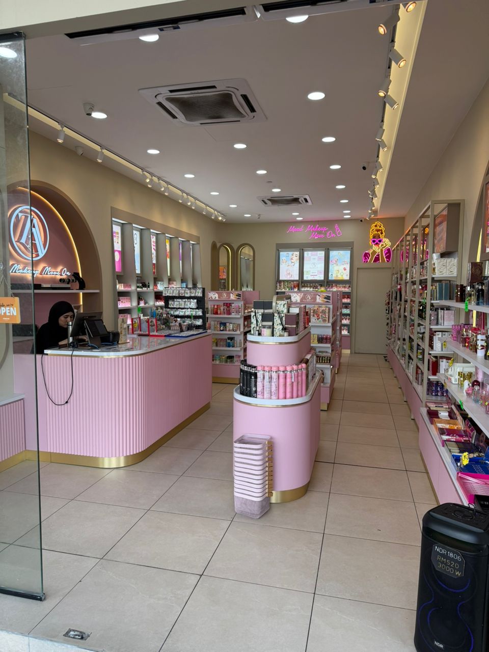 The Making of a Modern Cosmetics Retail Store