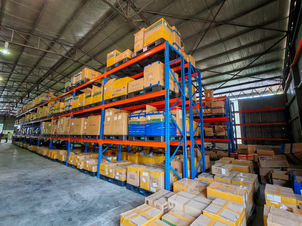 A Compilation of Pallet Racks by Uniwell